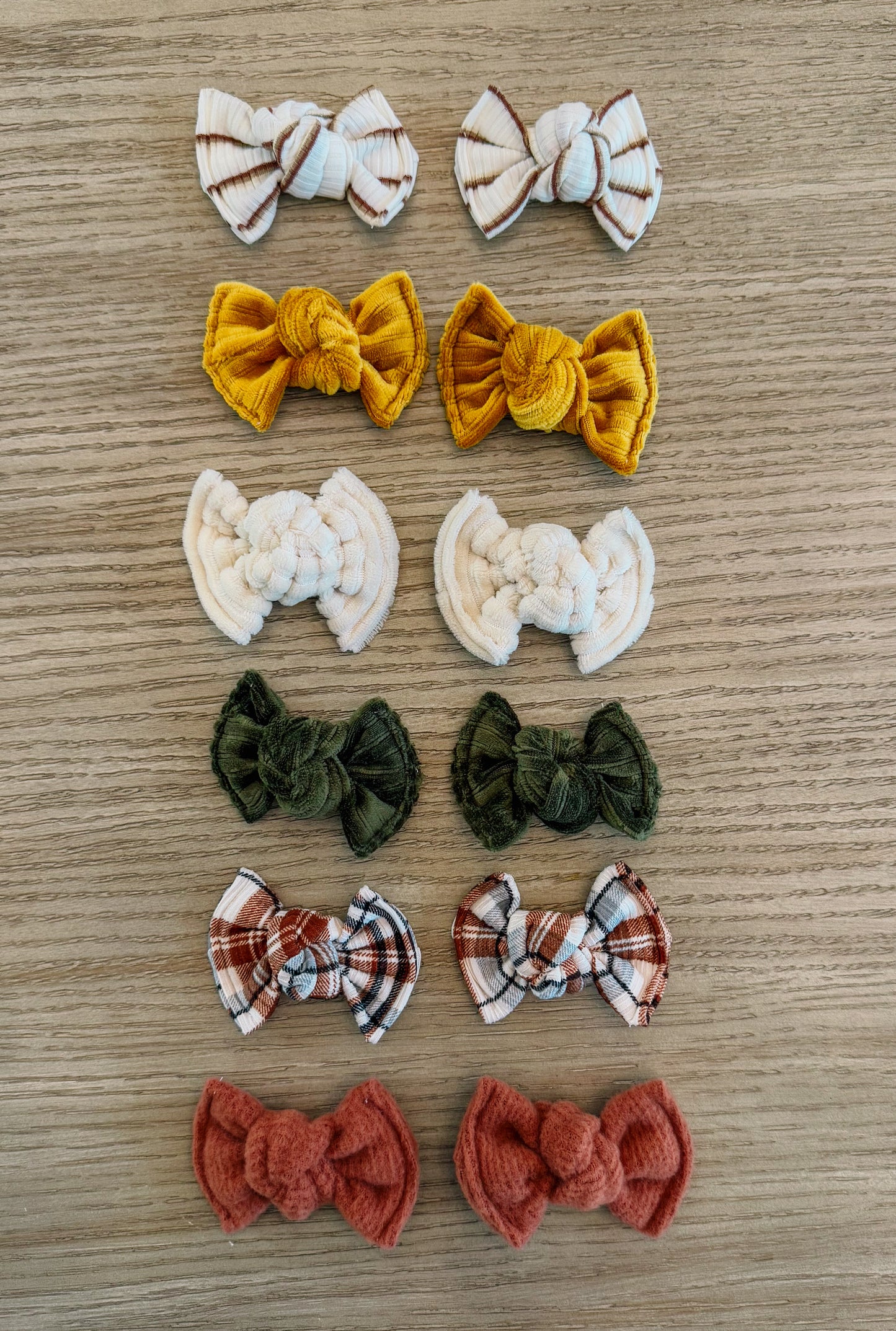 Fall collective Knotted Piggies