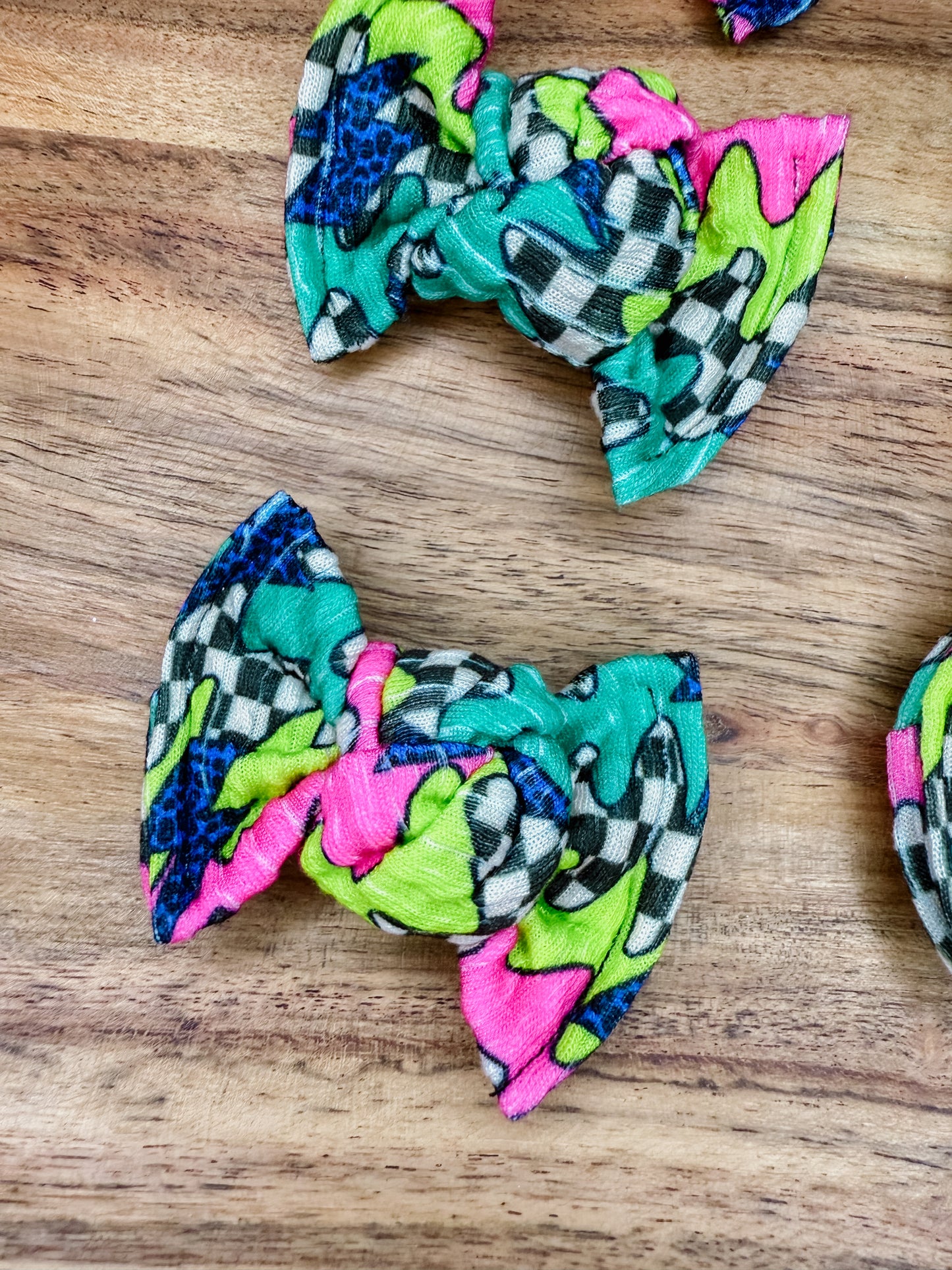 Neon Check Piggies