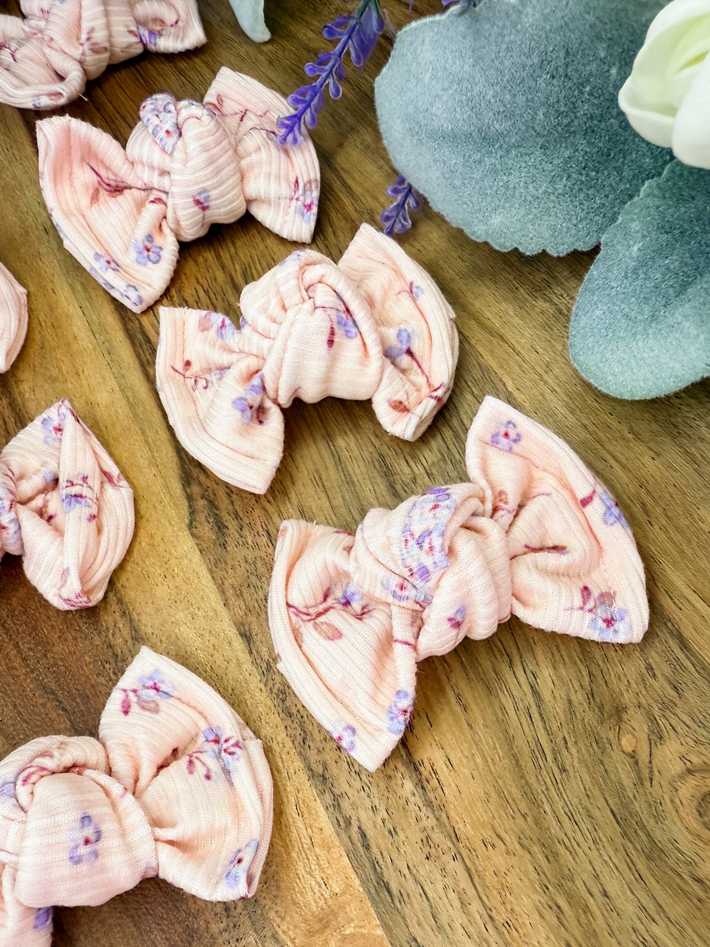 Spring Blooms Pink Knotted Piggies