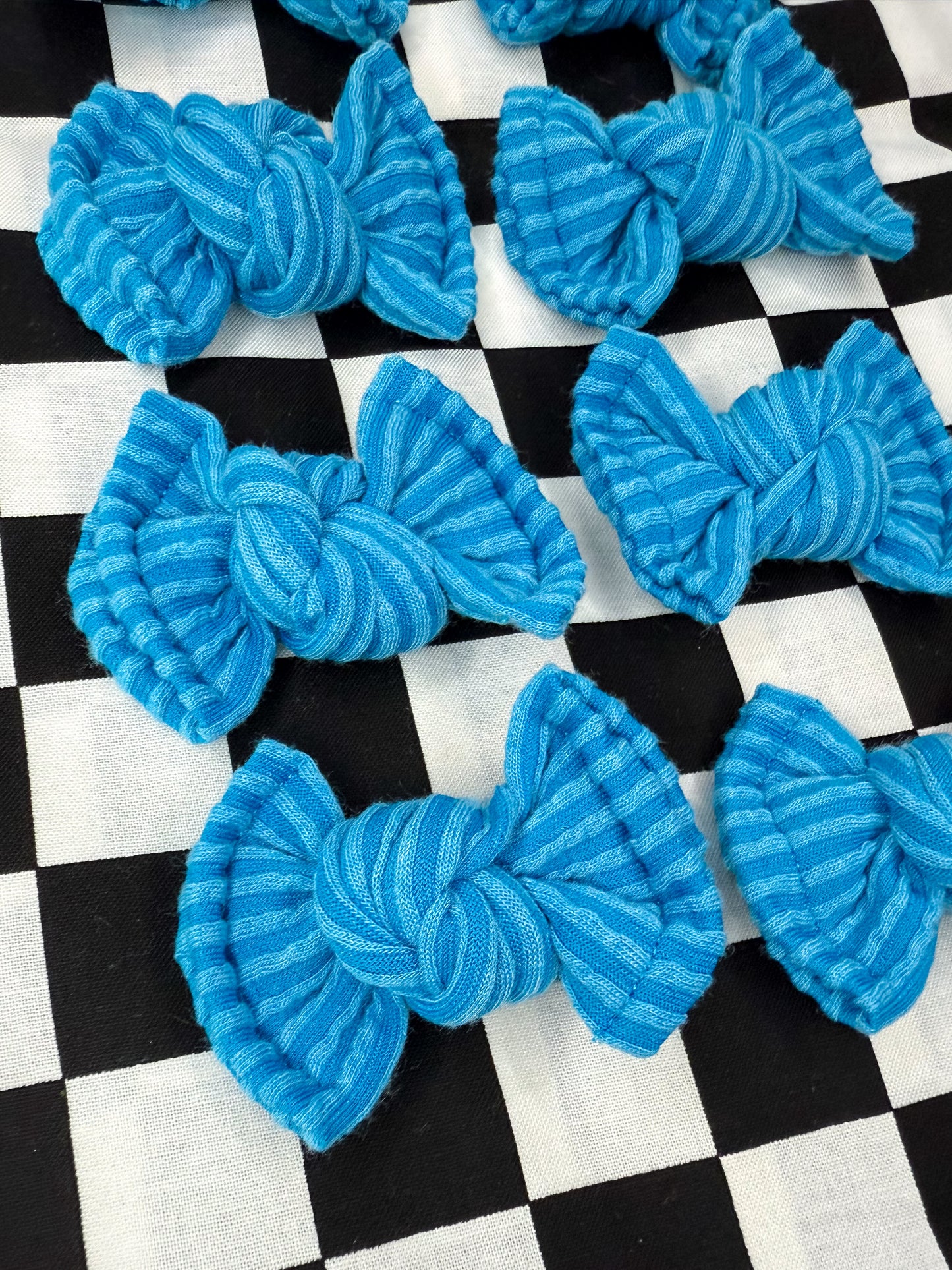 The Neons Summer Blue Piggies