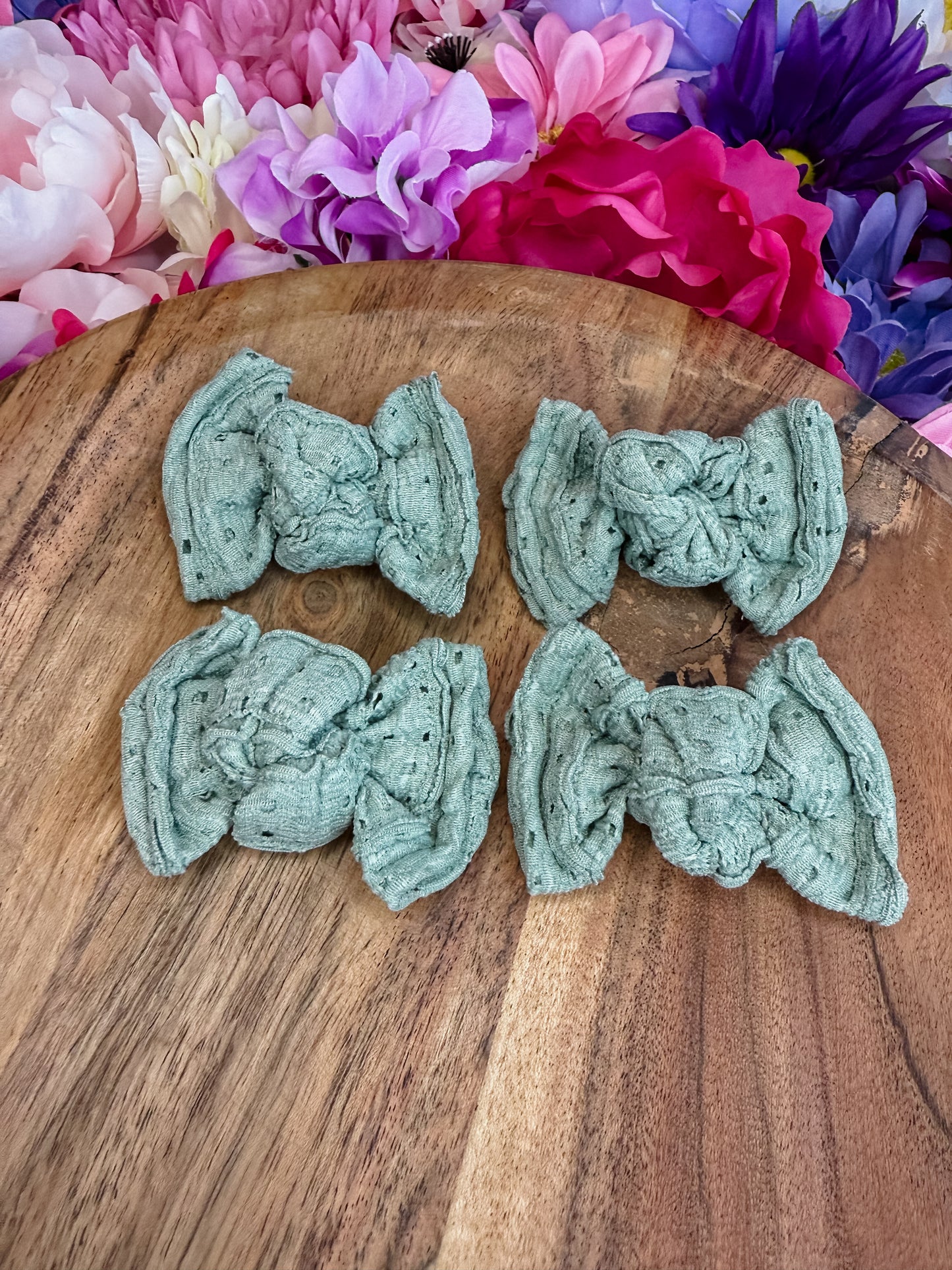 Sand Loop Lace Green Piggies