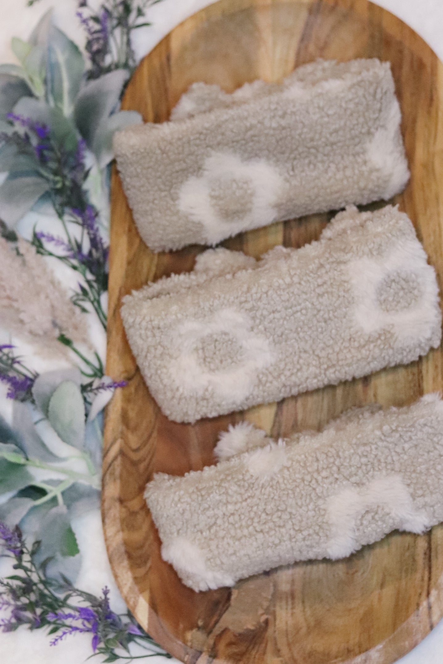 Cozy Daisy Knotted Wrap