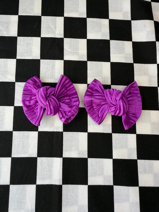 Magic Magenta Knotted Piggies