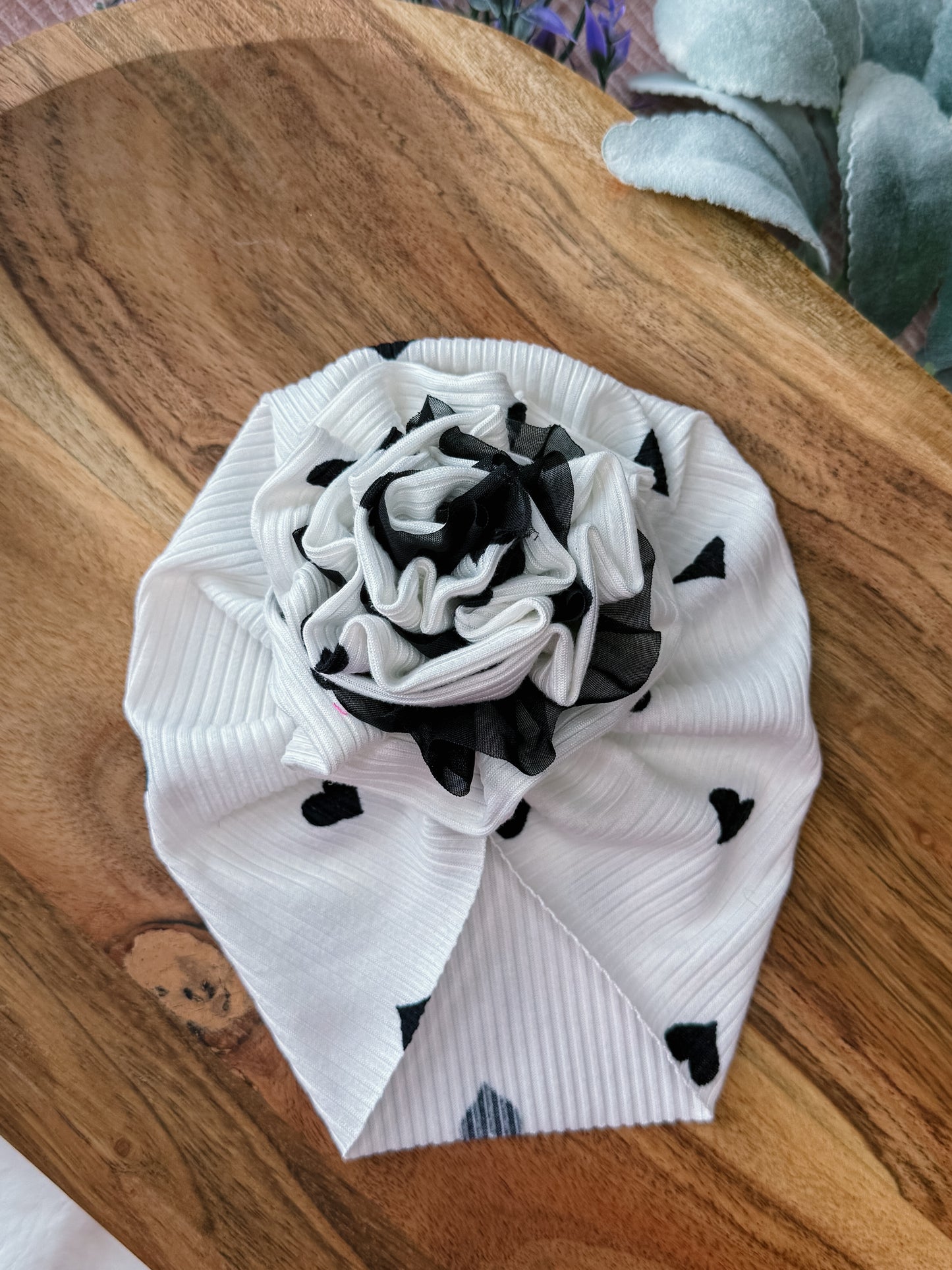 white and black heart bloom turban