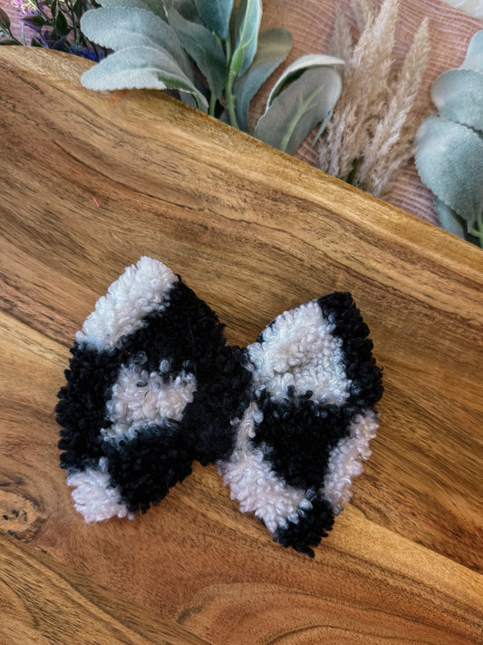 Grunge check Bow on clip