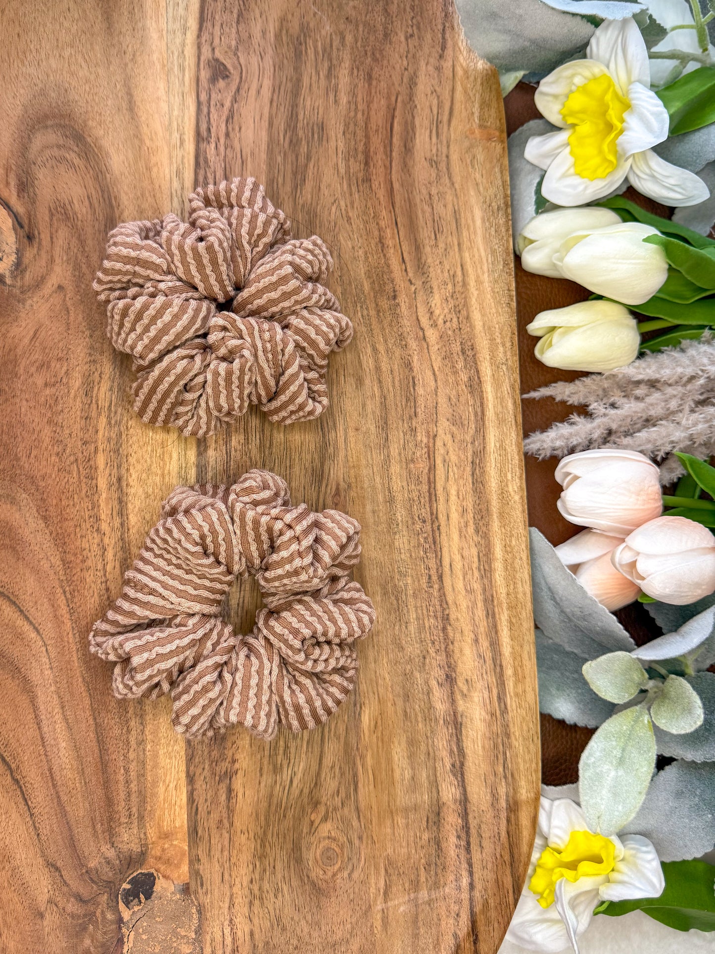 Taupe Medium scrunchie