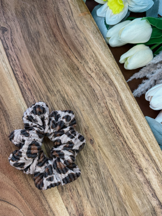 Cheetah medium scrunchie