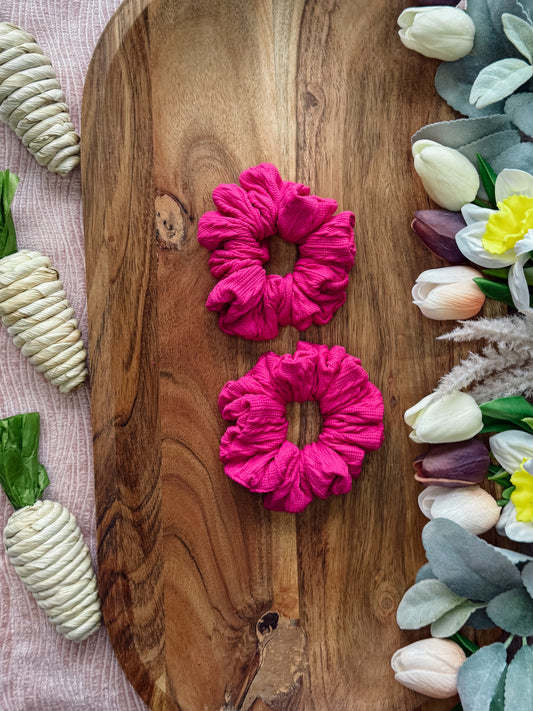 Fuchsia Cable Knit Sweater Medium Scrunchie