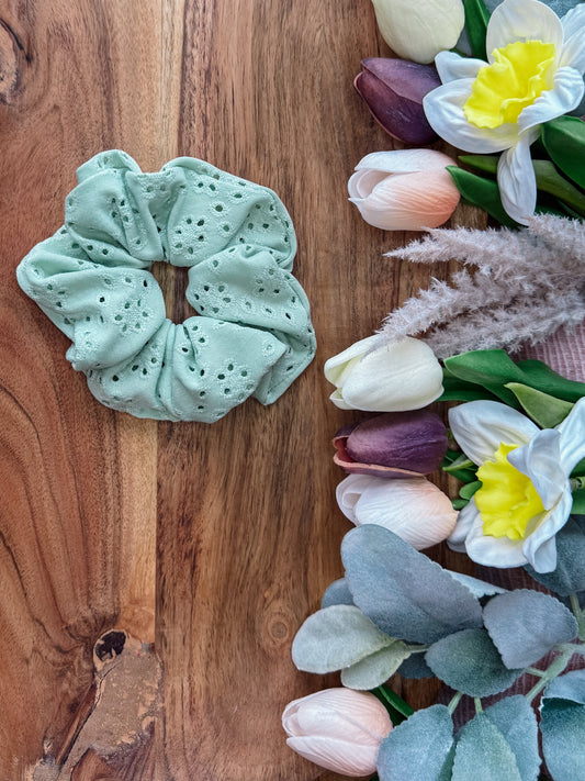 Pastel Green Eyelet Large Scrunchie