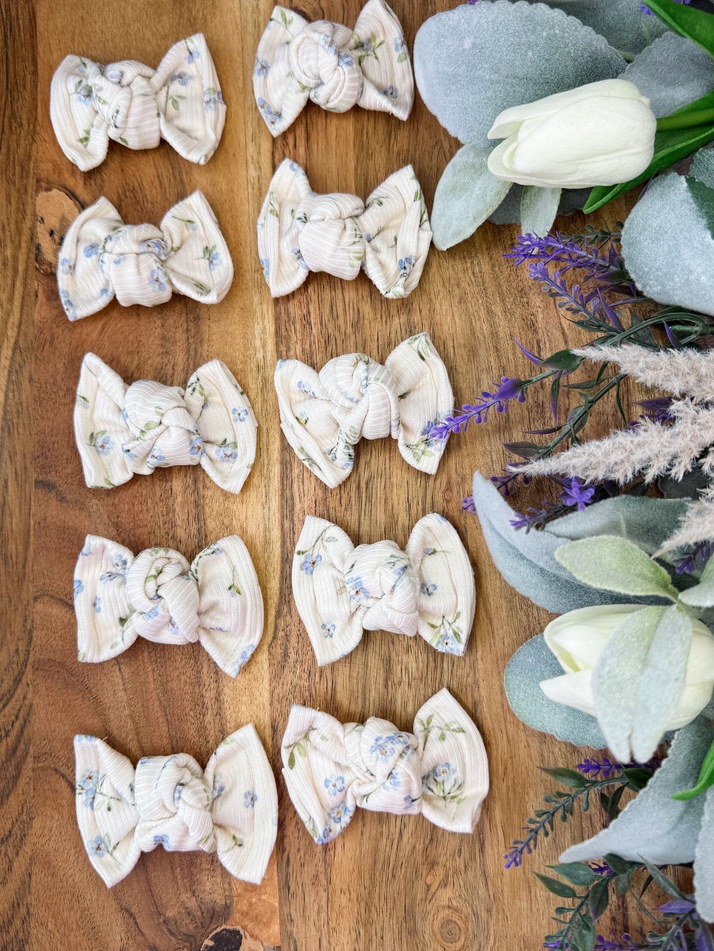 Spring Blooms Cream Knotted Piggies