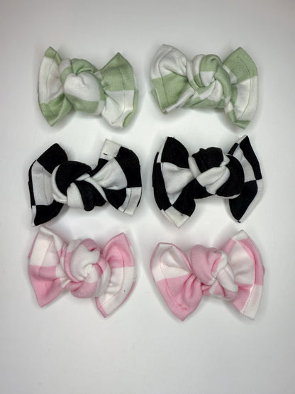 Checkered pink and white piggies